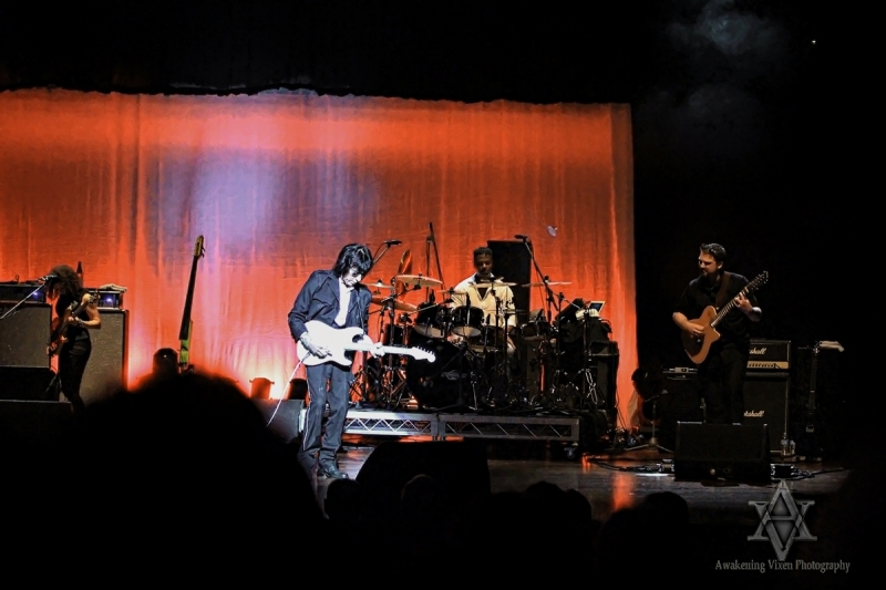 Jeff Beck LIVE in Perth 24 April 2014 by Awakening Vixen  (8)