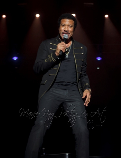 Lionel Ritchie LIVE Perth 02 Mar 2014 by Maree King  (4)
