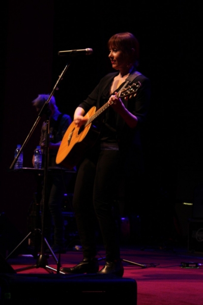 LIVE Suzanne Vega, Perth, 11 April 2014 by Shane Pinnegar  (13)