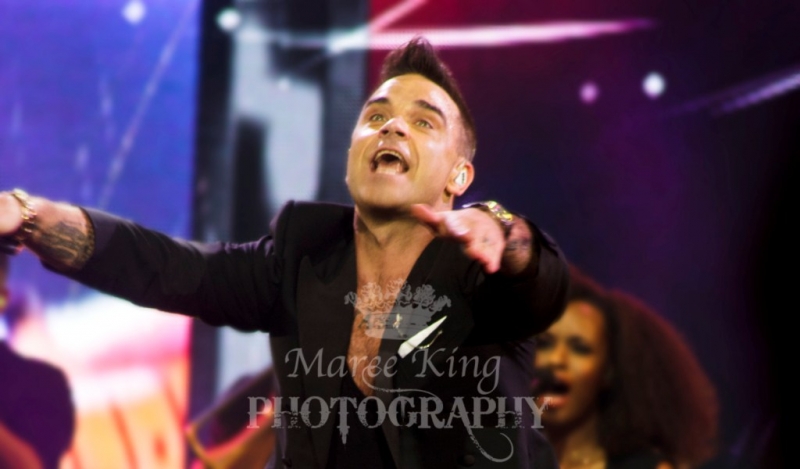 Robbie Williams live in Perth 9 Oct 2015 (1)