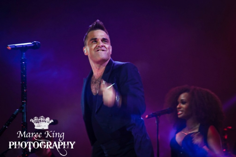Robbie Williams live in Perth 9 Oct 2015  (36)