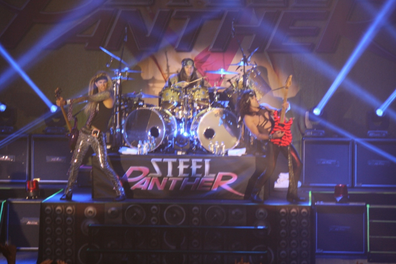steel-panther-melbourne-09-07-2012-1