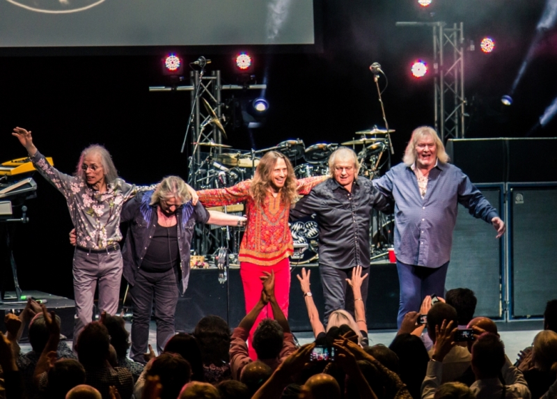 YES Live in Perth 12 Nov 2014 by Stuart McKay  (26)